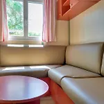 Сasa de vacaciones Lovely Home In La Faute-Sur-Mer With Heated Swimming Pool La Faute-sur-Mer