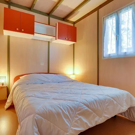 Lovely Home In La Faute-Sur-Mer With Heated Swimming Pool Сasa de vacaciones La Faute-sur-Mer